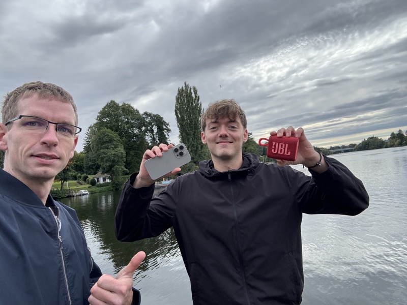 Unterwasser-Drohne ROV für die Ringsuche im Wasser