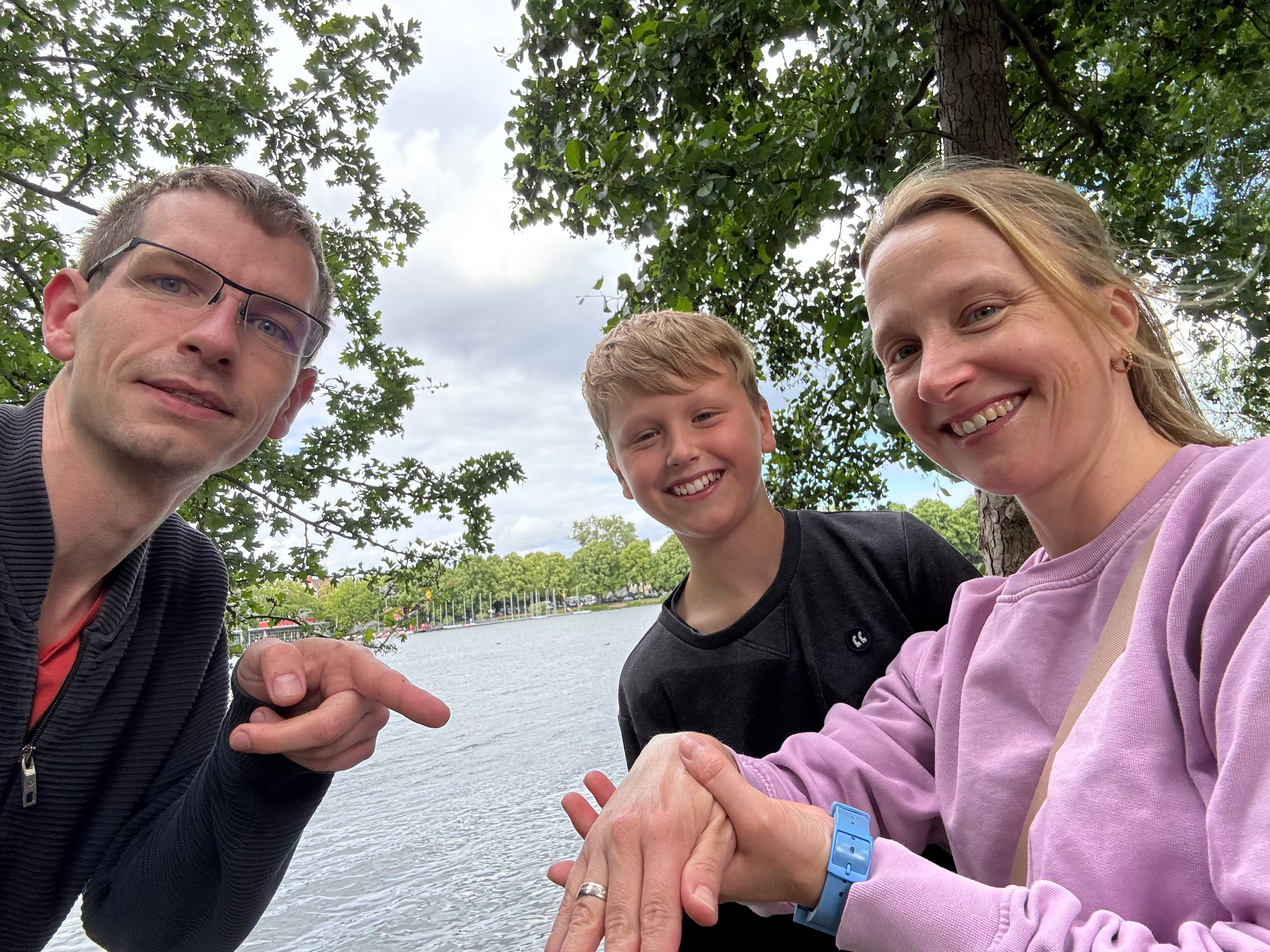 Ehering am Maschsee aus dem Wasser geholt – Kinder durften bergen 💍