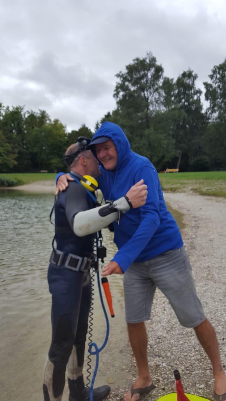Geretteter Siegelring nach der Tauchsuche im Germeringer See.